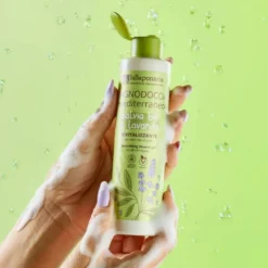 Kit corpo fresco - Bagnodoccia + Scrub corpo + Crema Leggera